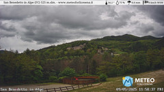 view from San Benedetto in Alpe on 2025-05-09