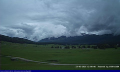view from Pian Cansiglio - Casera Le Rotte on 2025-05-23