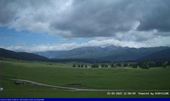 view from Pian Cansiglio - Casera Le Rotte on 2025-05-25
