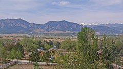 view from Louisville Flatirons time-lapse on 2026-04-20