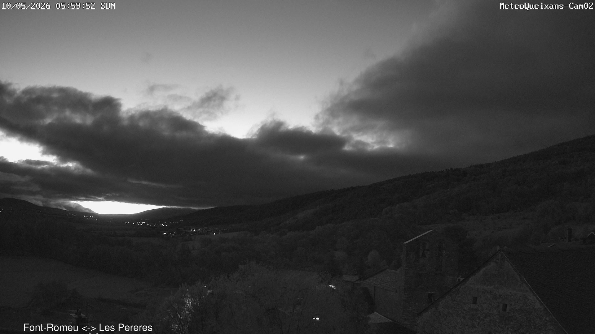 time-lapse frame, 2026-05-10 06:00-20:00 webcam