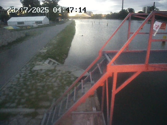 time-lapse frame, Troja - Warm Up webcam