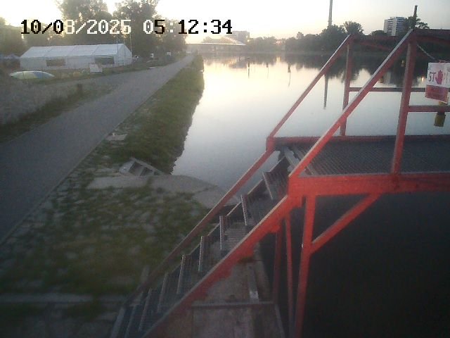 time-lapse frame, Troja - Warm Up webcam