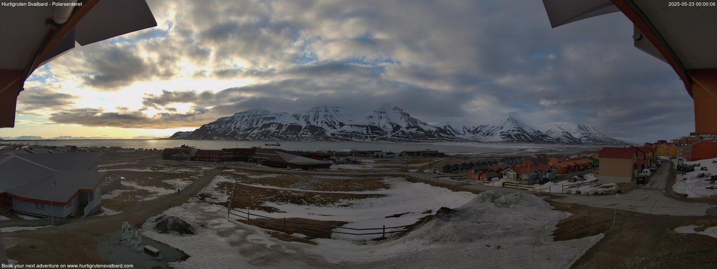time-lapse frame, Hurtigruten Svalbard - Hiorthfjellet webcam