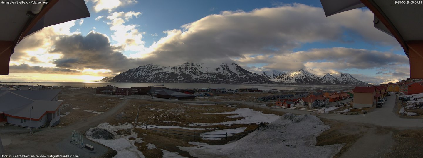 time-lapse frame, Hurtigruten Svalbard - Hiorthfjellet webcam