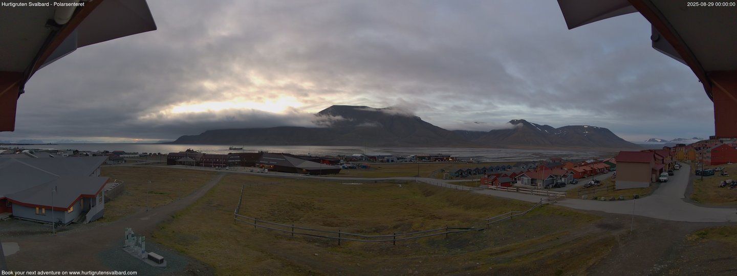 time-lapse frame, Hurtigruten Svalbard - Hiorthfjellet webcam