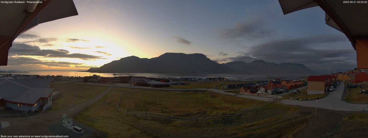 time-lapse frame, Hurtigruten Svalbard - Hiorthfjellet webcam