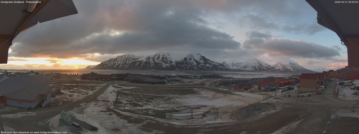 time-lapse frame, Hurtigruten Svalbard - Hiorthfjellet webcam