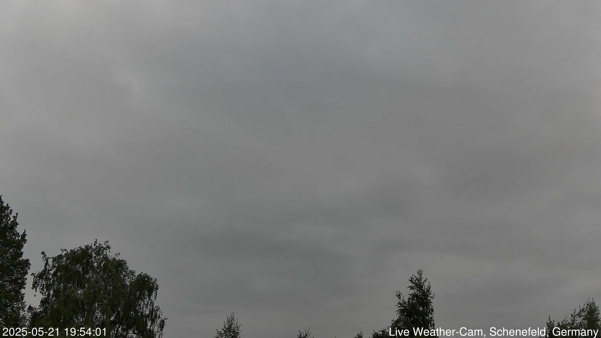time-lapse frame, 2025-05-21 19:54-22:24 webcam