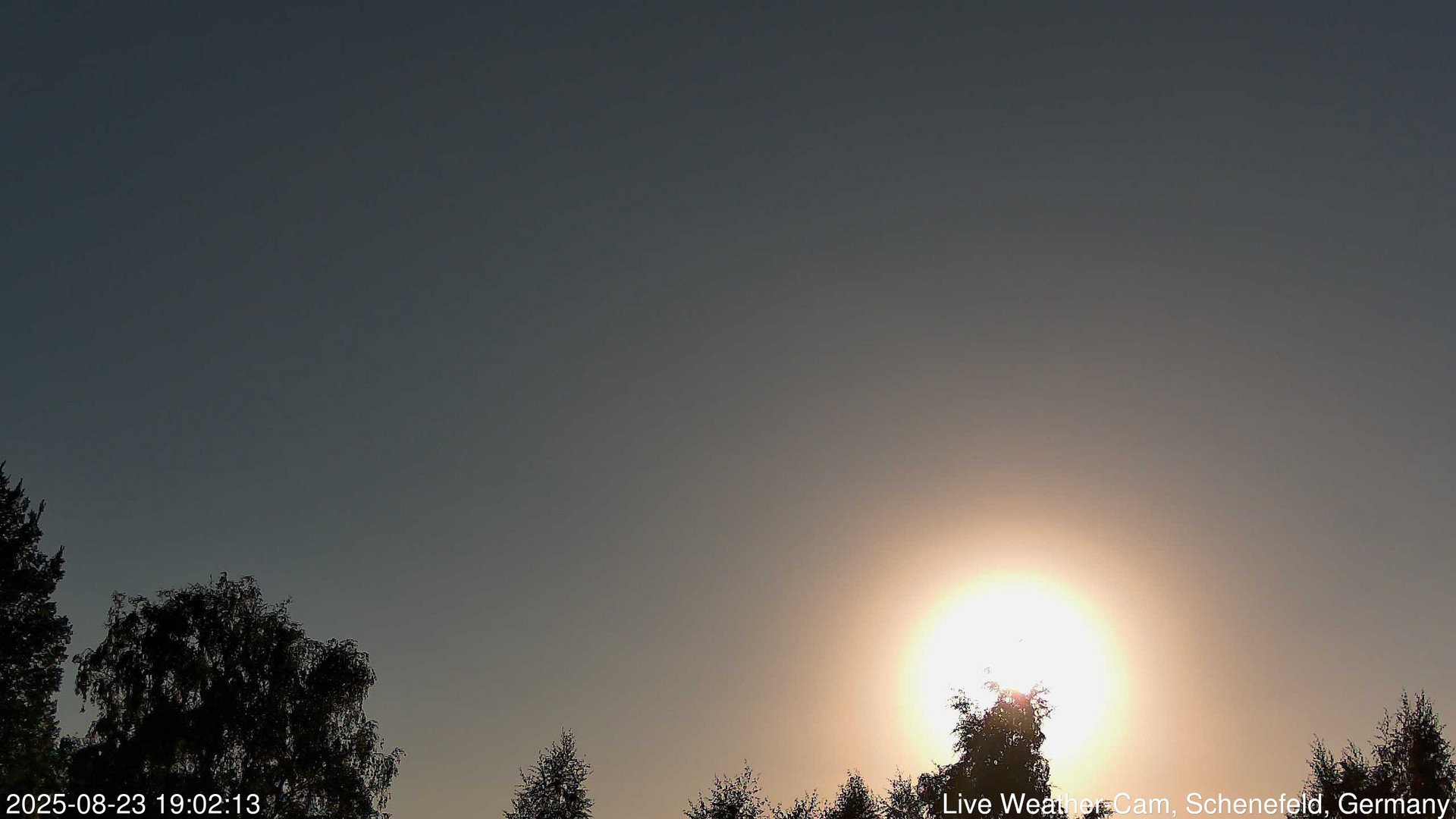 time-lapse frame, 2025-08-23 19:02-21:32 webcam