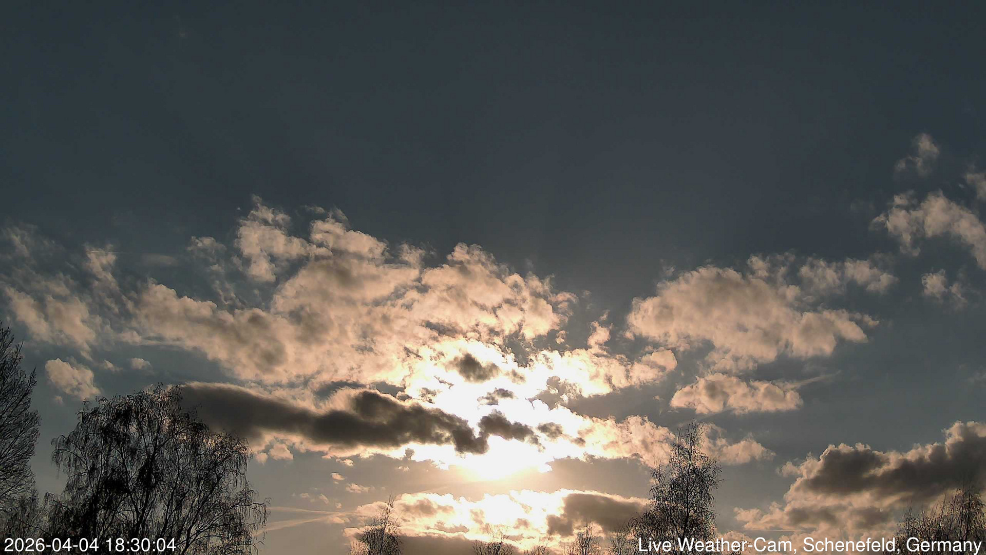 time-lapse frame, 2026-04-04 18:30-21:00 webcam
