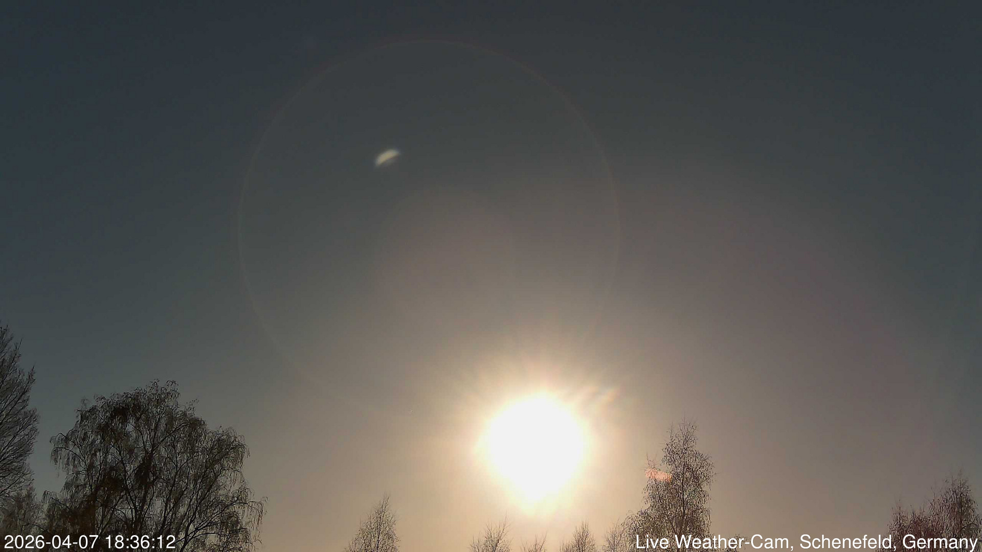 time-lapse frame, 2026-04-07 18:36-21:06 webcam