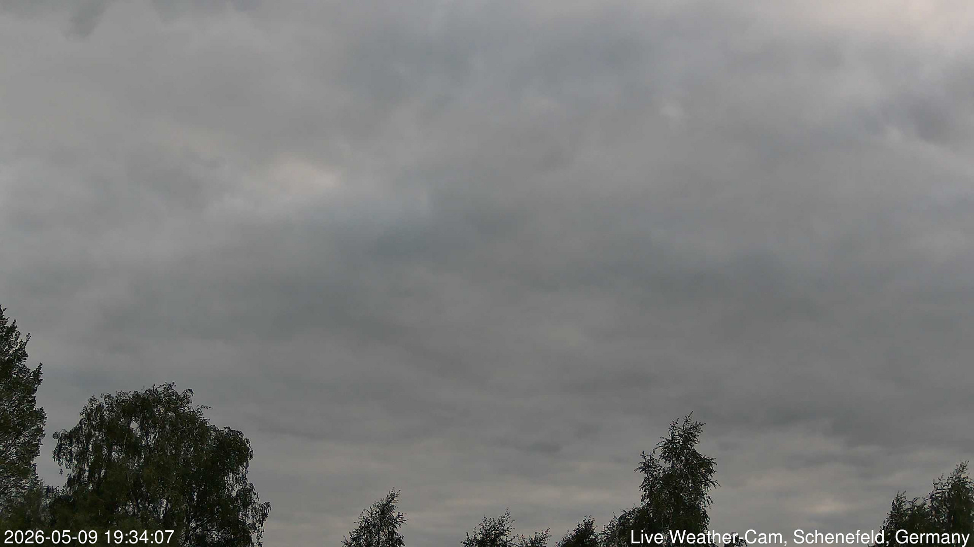 time-lapse frame, 2026-05-09 19:34-22:04 webcam