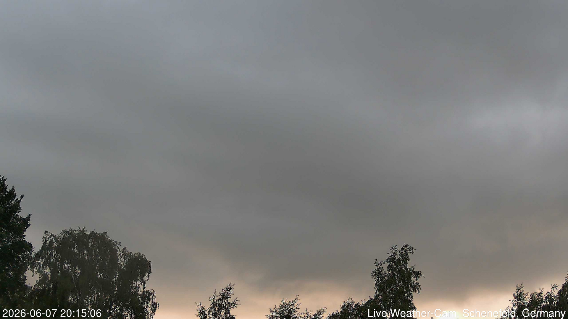 time-lapse frame, 2026-06-07 20:15-22:45 webcam