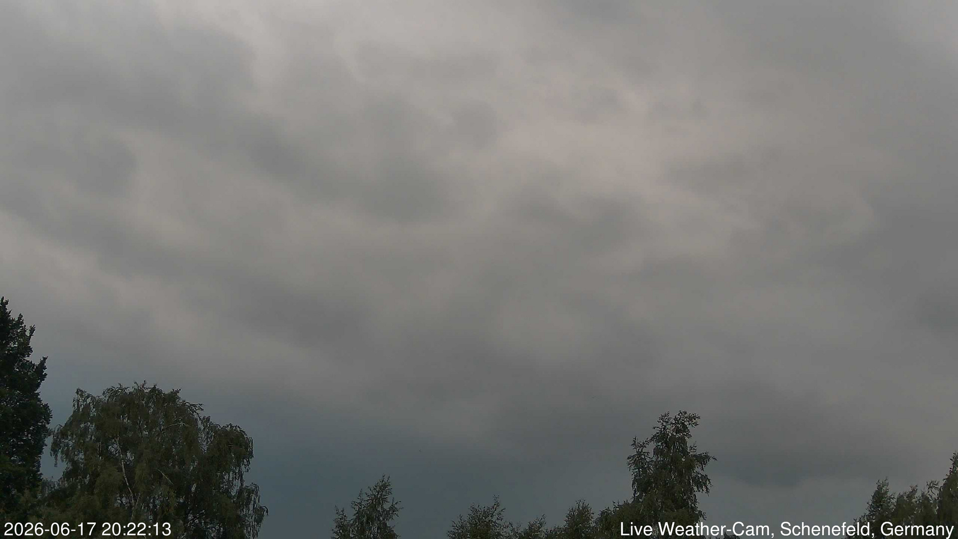 time-lapse frame, 2026-06-17 20:22-22:52 webcam