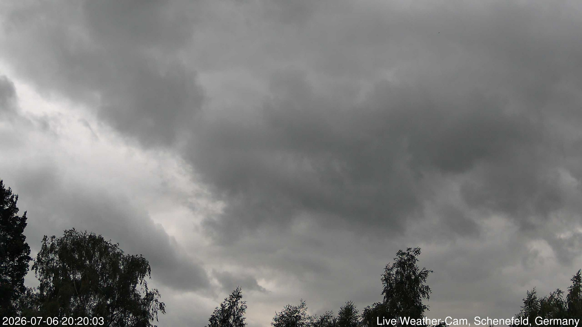 time-lapse frame, 2026-07-06 20:20-22:50 webcam