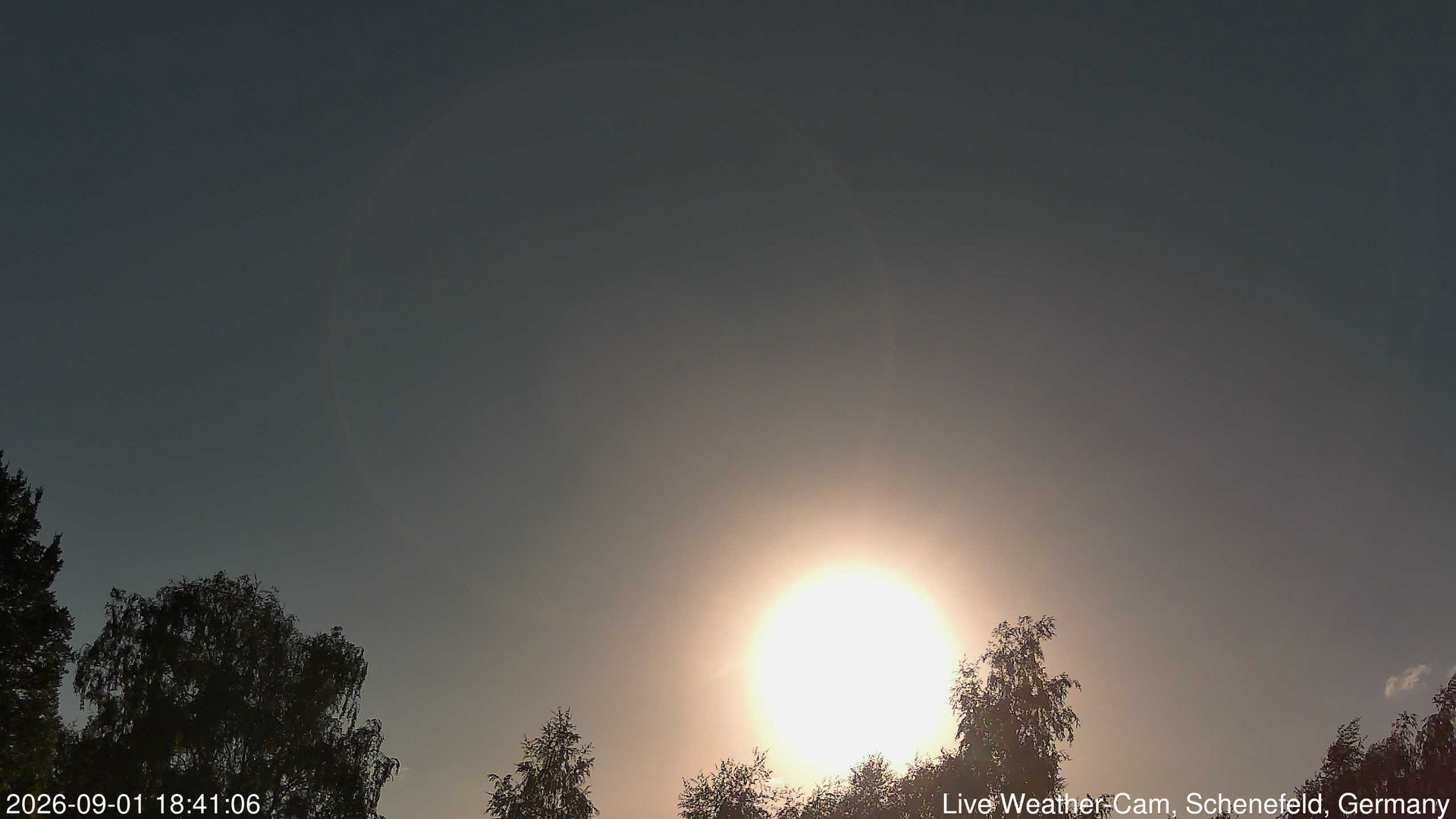 time-lapse frame, 2026-09-01 18:41-21:11 webcam