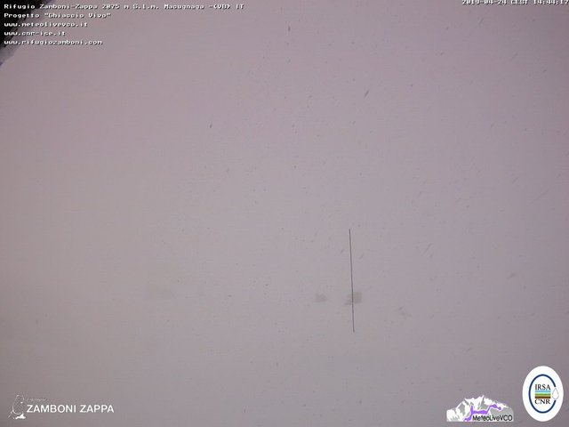 time-lapse frame, Rifugio Zamboni 24 aprile 2019 webcam