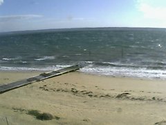 view from Cowes Yacht Club - North on 2025-06-16