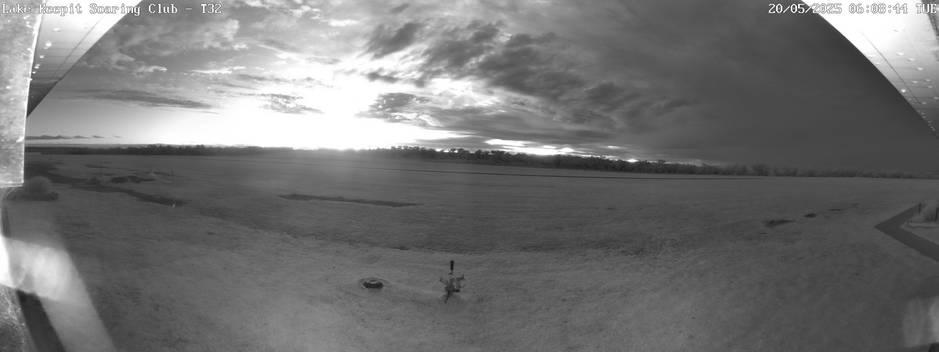 time-lapse frame, Lake Keepit Soaring Club T32 webcam