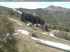 view from Alpe di Mera - Arrivo pista Baita e campo scuola on 2025-05-02