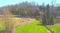 view from YardCam on 2025-04-28