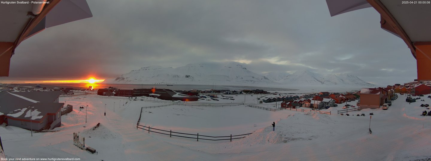 time-lapse frame, Hurtigruten Svalbard - Hiorthfjellet webcam