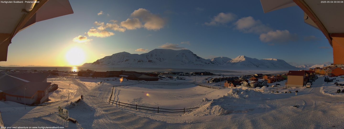 time-lapse frame, Hurtigruten Svalbard - Hiorthfjellet webcam